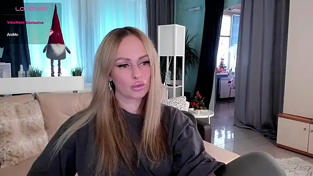 Snapshot of Libby_Nora chatting on 01.03.25 Libby Nora online show from 01.03.25