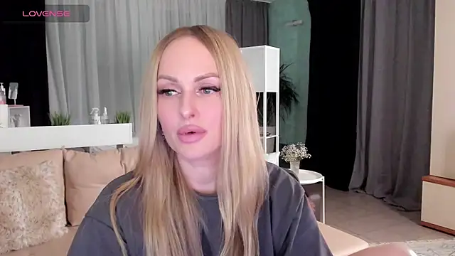 Snapshot of Libby_Nora chatting on 01.22.25 Libby Nora online show from 01.22.25