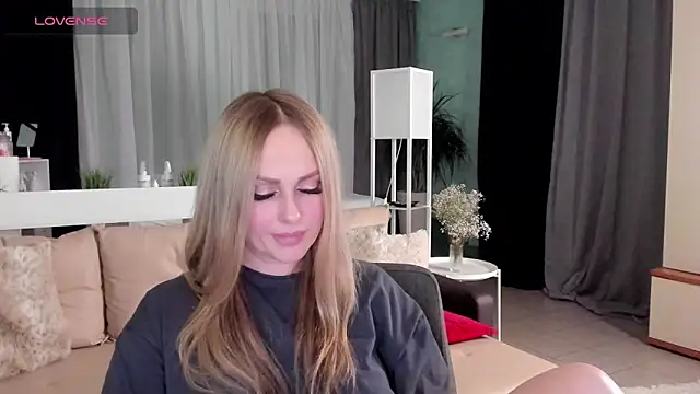 Snapshot of Libby_Nora chatting on 01.24.25 Libby Nora online show from 01.24.25