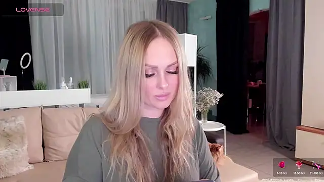 Snapshot of Libby_Nora chatting on 01.28.25 Libby Nora online show from 01.28.25