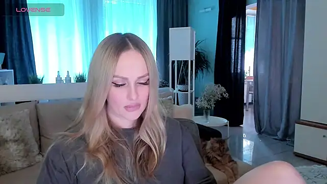 Snapshot of Libby_Nora chatting on 02.05.25 Libby Nora online show from 02.05.25