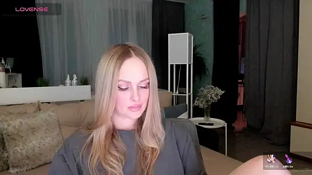 Snapshot of Libby_Nora chatting on 02.19.25 Libby Nora online show from 02.19.25