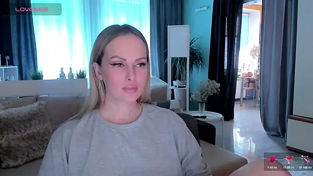 Snapshot of Libby_Nora chatting on 02.22.25 Libby Nora online show from 02.22.25