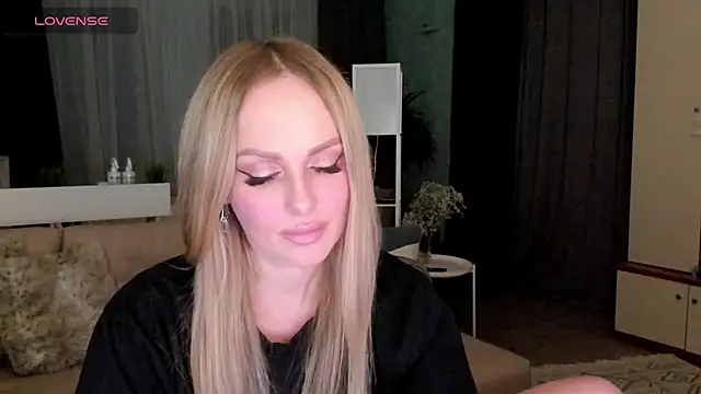 Snapshot of Libby_Nora chatting on 02.26.25 Libby Nora online show from 02.26.25