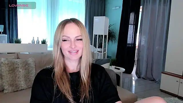 Snapshot of Libby_Nora chatting on 03.03.25 Libby Nora online show from 03.03.25