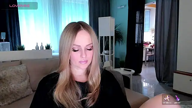 Snapshot of Libby_Nora chatting on 03.04.25 Libby Nora online show from 03.04.25