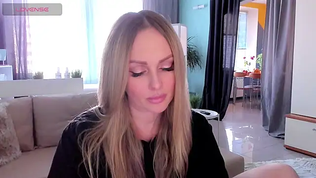 Snapshot of Libby_Nora chatting on 03.22.25 Libby Nora online show from 03.22.25