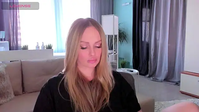 Snapshot of Libby_Nora chatting on 03.22.25 Libby Nora online show from 03.22.25