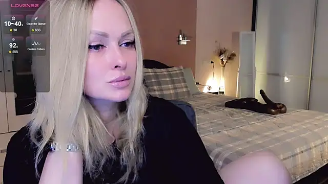 Snapshot of Libby_Nora chatting on 11.07.25 Libby Nora online show from 11.07.25