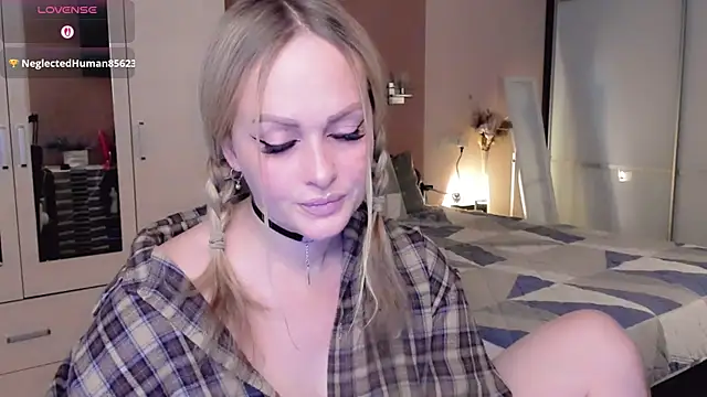 Snapshot of Libby_Nora chatting on 11.29.25 Libby Nora online show from 11.29.25