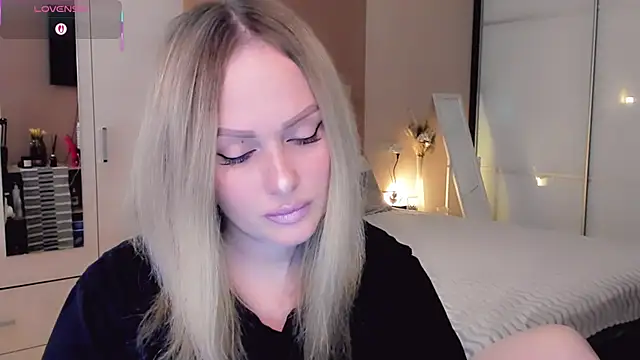 Snapshot of Libby_Nora chatting on 03.04.26 Libby Nora online show from 03.04.26