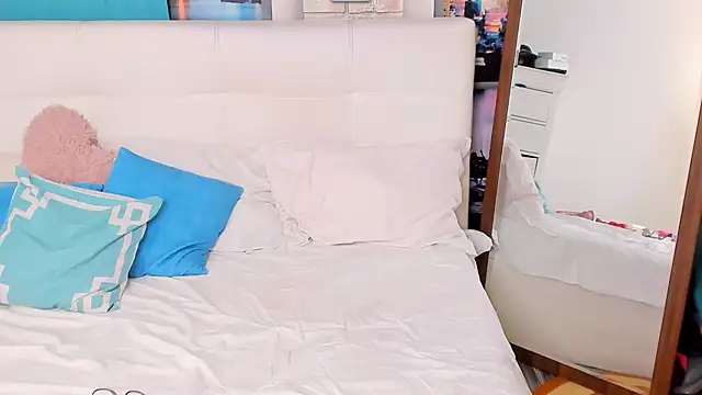 IvyHotFoxy online show from 02.08.25