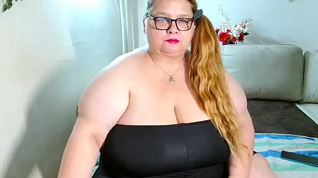 sexymollig online show from 12.13.24