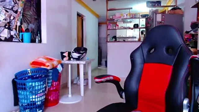 Snapshot of Lion_Grrr chatting on 11.09.25 Lion Grrr online show from 11.09.25