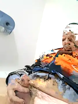 Snapshot of Muzz_2020 chatting on 03.13.26 Muzz 2020 online show from 03.13.26