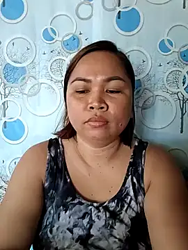 XXLorie 02 online show from 10.28.25