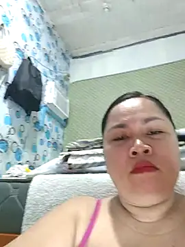 XXLorie 02 online show from 06.25.26