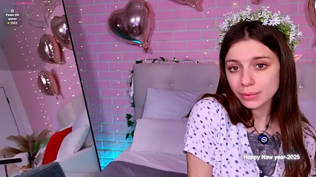 Eille Elfie online show from 12.02.25