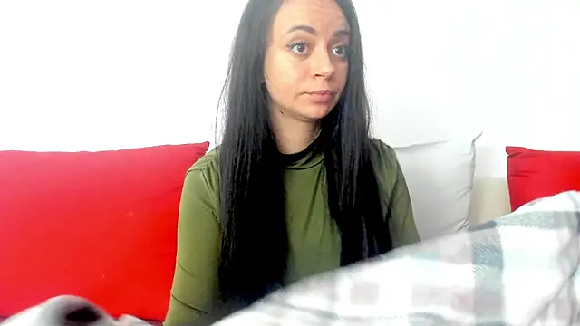 Snapshot of cute_angel95 chatting on 11.05.25 cute angel95 online show from 11.05.25