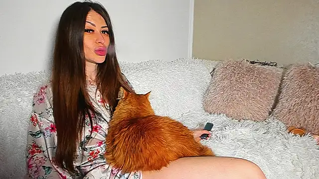 BrianaDiamondXXX online show from 06.10.26
