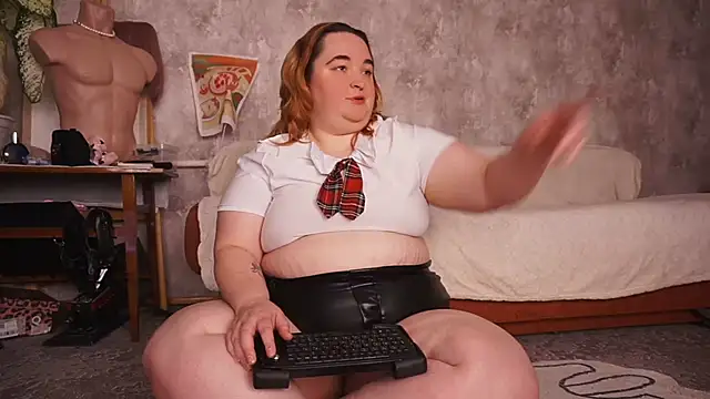 Evelively online show from 03.22.25