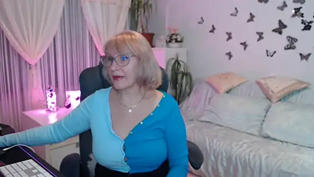 Ghertrude52 online show from 11.15.25