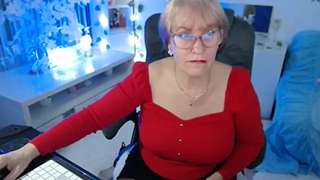 Ghertrude52 online show from 11.28.25