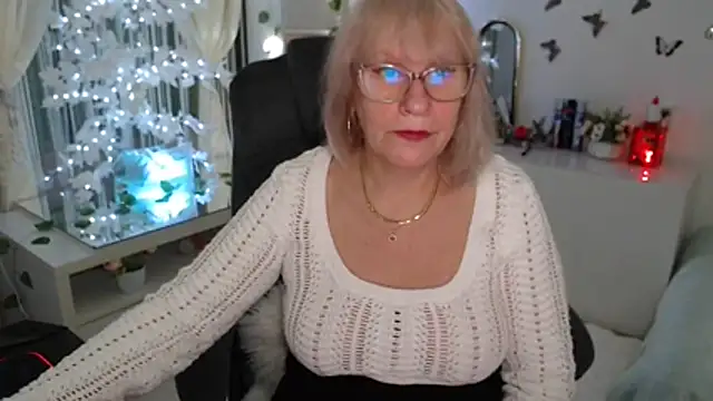 Ghertrude52 online show from 12.17.25