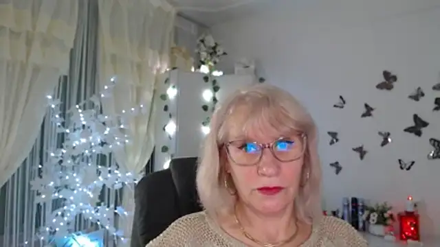 Ghertrude52 online show from 12.18.25