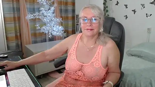 Ghertrude52 online show from 06.13.26