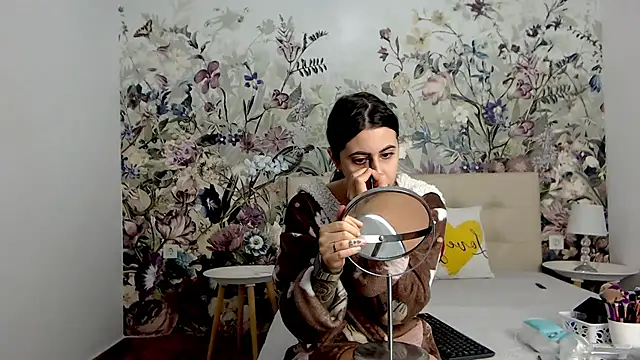 RoseDiamond06 online show from 10.10.25