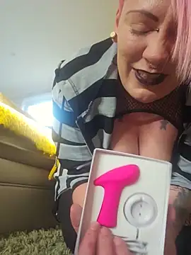 PinkTheHawk online show from 05.23.26