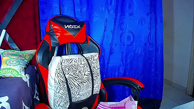 DanisaBrown online show from 02.13.26