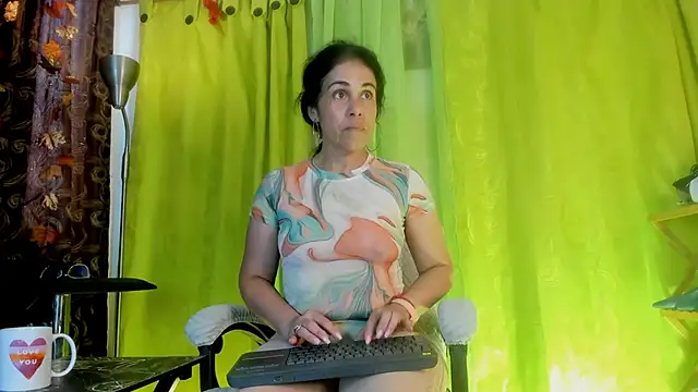 girasol walton online show from 07.06.26