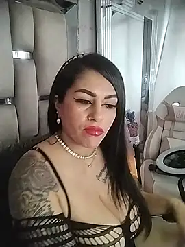 chelaqueen  online show from 06.10.26