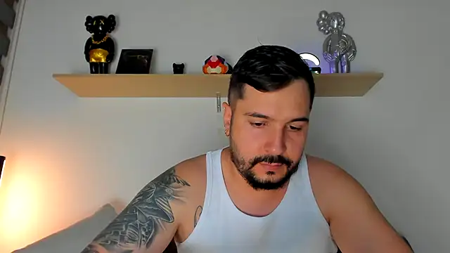 Snapshot of camilo_restrepo21 chatting on 02.07.25 camilo restrepo21 online show from 02.07.25