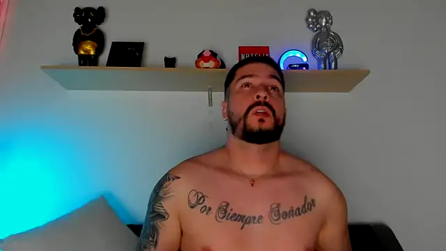 Snapshot of camilo_restrepo21 chatting on 02.26.25 camilo restrepo21 online show from 02.26.25