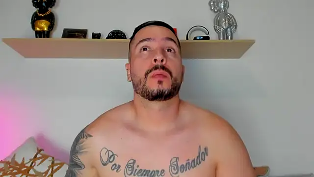 Snapshot of camilo_restrepo21 chatting on 09.11.25 camilo restrepo21 online show from 09.11.25