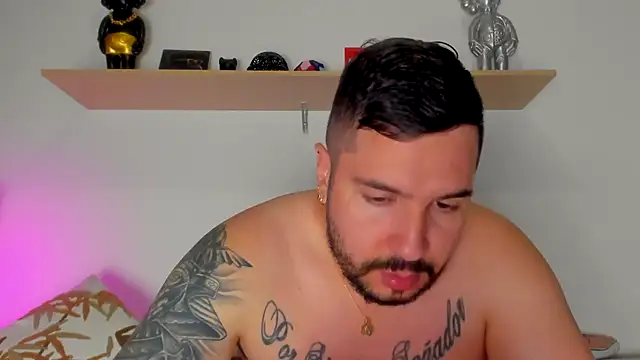 Snapshot of camilo_restrepo21 chatting on 09.17.25 camilo restrepo21 online show from 09.17.25