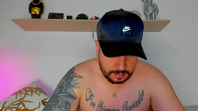 Snapshot of camilo_restrepo21 chatting on 09.19.25 camilo restrepo21 online show from 09.19.25