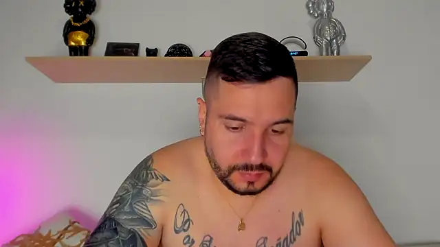 Snapshot of camilo_restrepo21 chatting on 09.26.25 camilo restrepo21 online show from 09.26.25