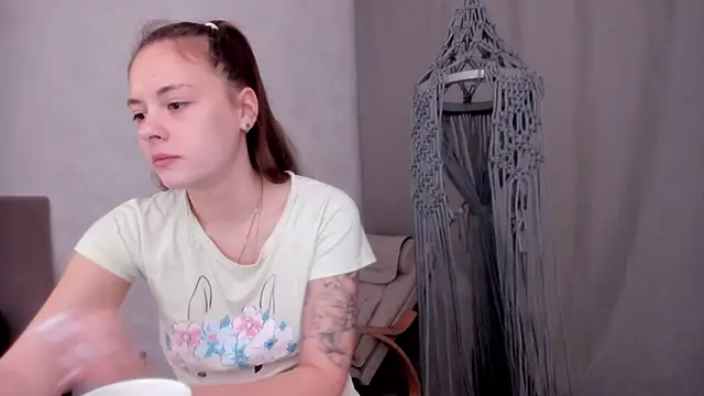 Snapshot of why_again_me chatting on 02.24.25 why again me online show from 02.24.25