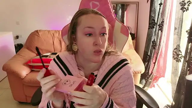 kisicaxx online show from 02.11.25