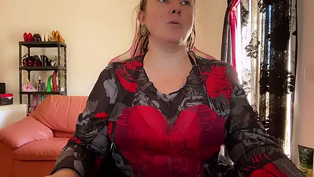 kisicaxx online show from 10.07.25