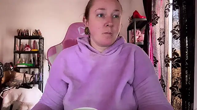 kisicaxx online show from 03.04.26