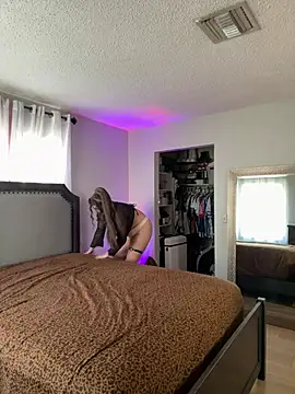 lovely beast online show from 02.12.25