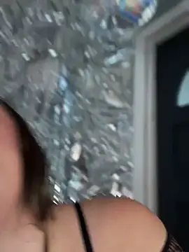 Snapshot of lovely_beast chatting on 01.15.26 lovely beast online show from 01.15.26