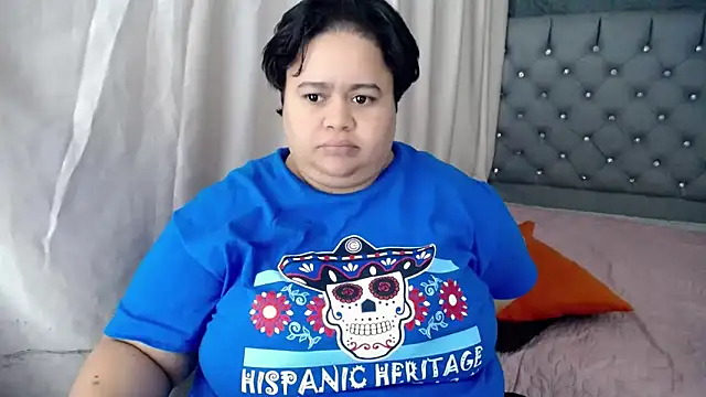 Snapshot of hotlesby4uxxx chatting on 01.07.25 hotlesby4uxxx online show from 01.07.25