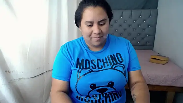 Snapshot of hotlesby4uxxx chatting on 01.08.25 hotlesby4uxxx online show from 01.08.25