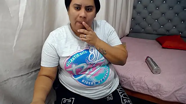 Snapshot of hotlesby4uxxx chatting on 01.10.25 hotlesby4uxxx online show from 01.10.25